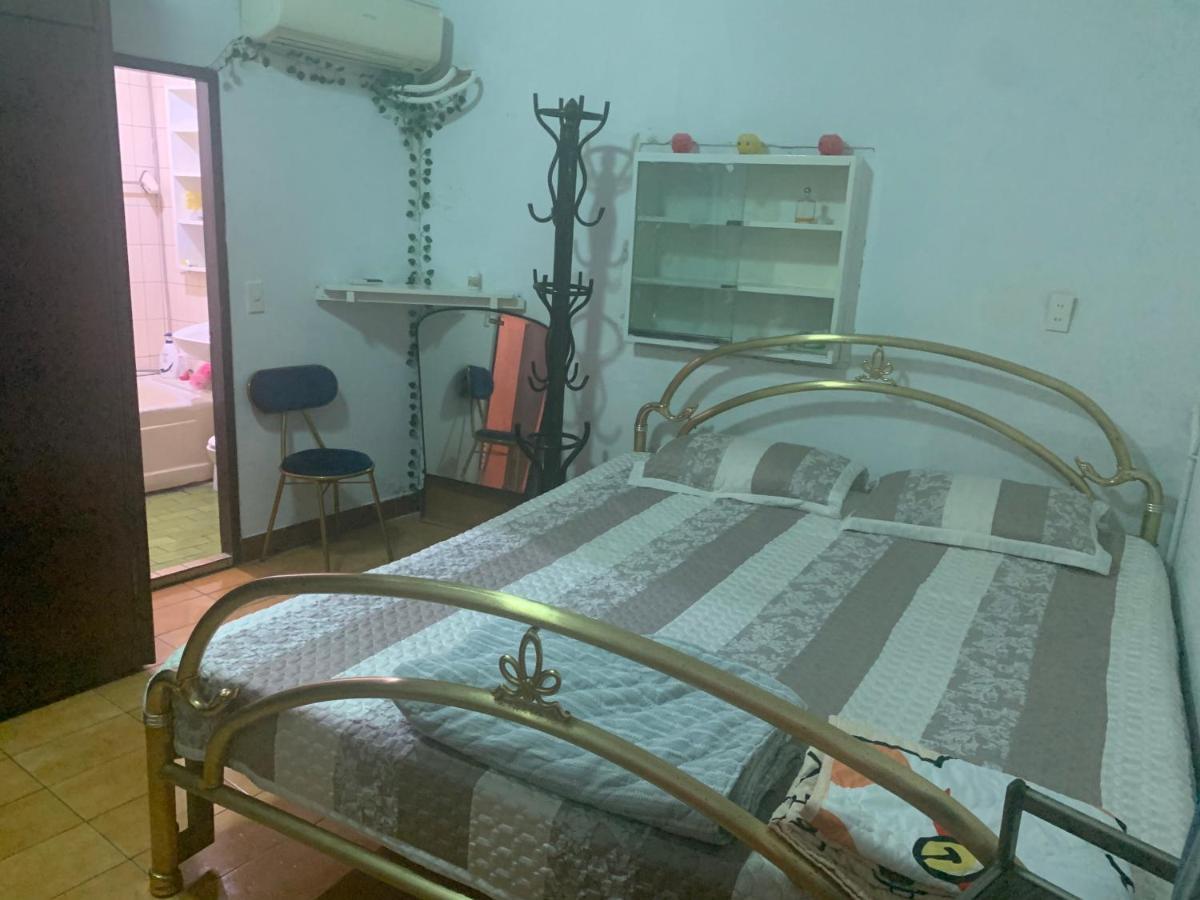 淡水老街歡樂便利民宿 Даньшуй Екстер'єр фото