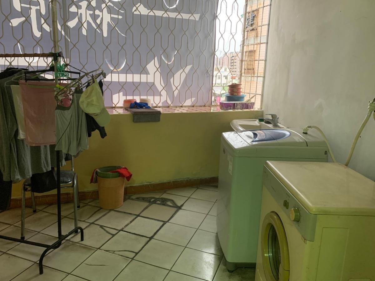 淡水老街歡樂便利民宿 Даньшуй Екстер'єр фото