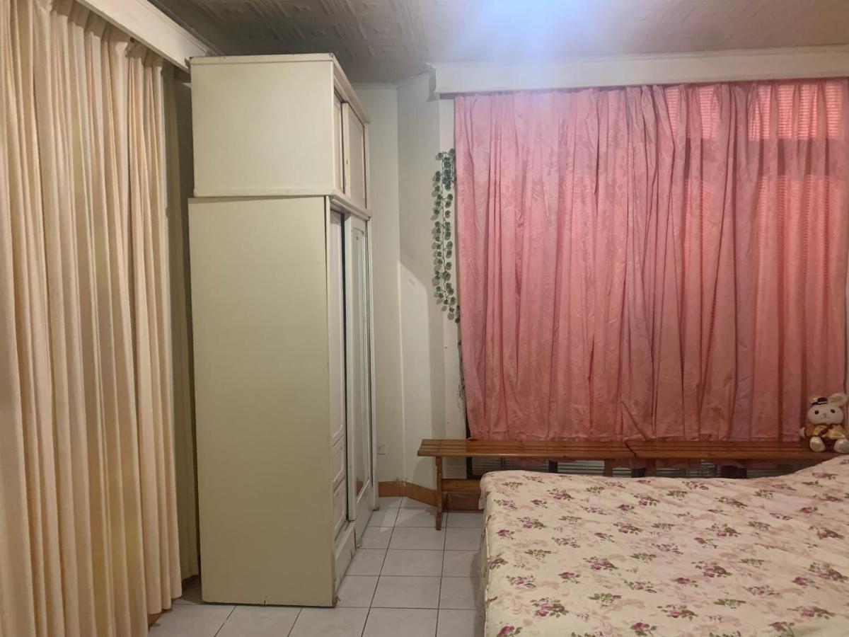淡水老街歡樂便利民宿 Даньшуй Екстер'єр фото