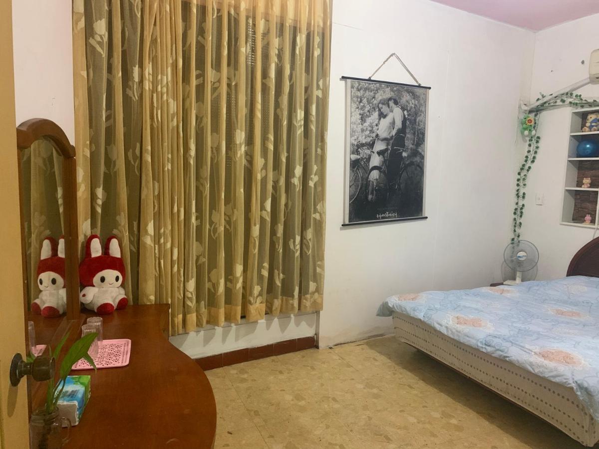 淡水老街歡樂便利民宿 Даньшуй Екстер'єр фото
